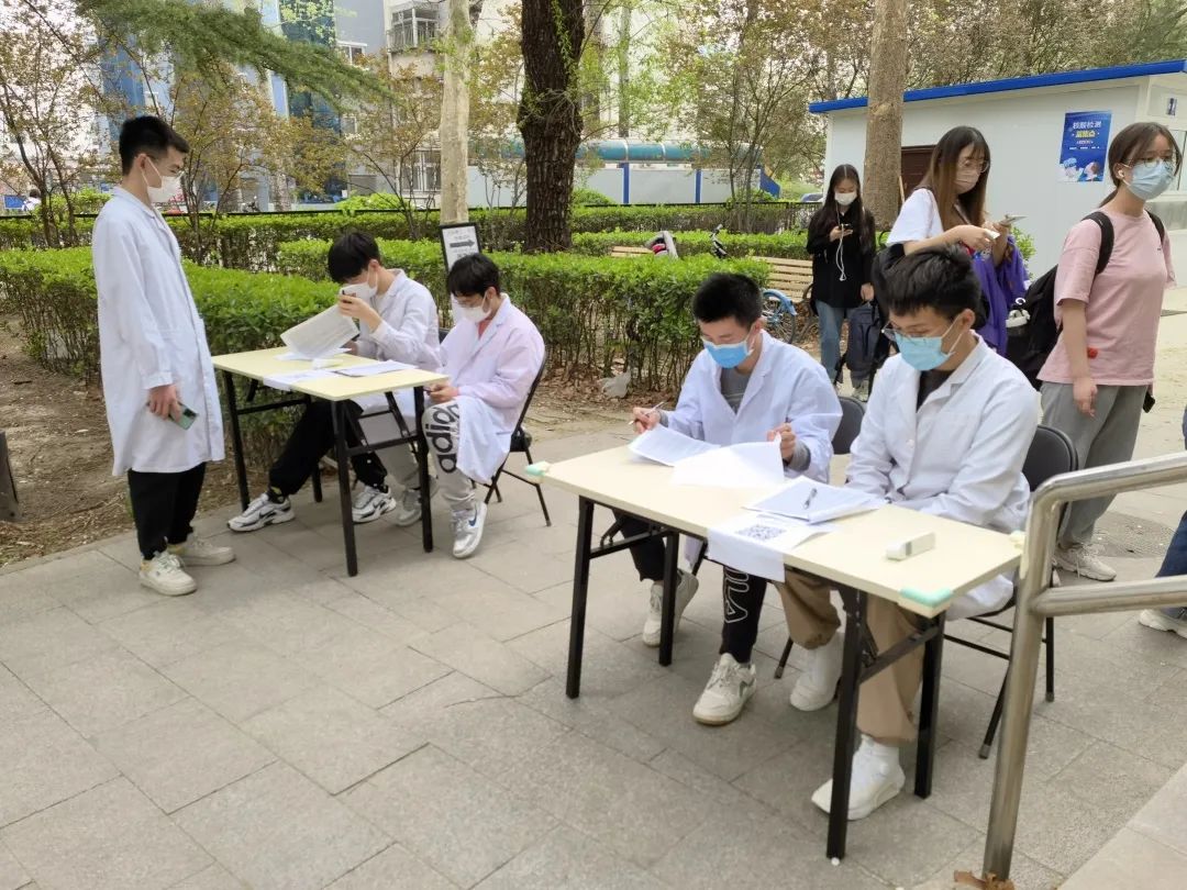 接种工作得到师生的赞扬