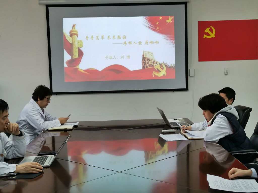 践行奋斗精神”朗读者活动